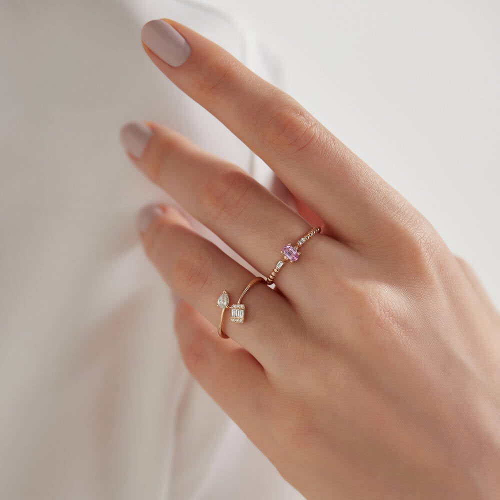 0.31 CT Pink Safir ve Baget Pırlanta Taşlı Rose Altın Yüzük