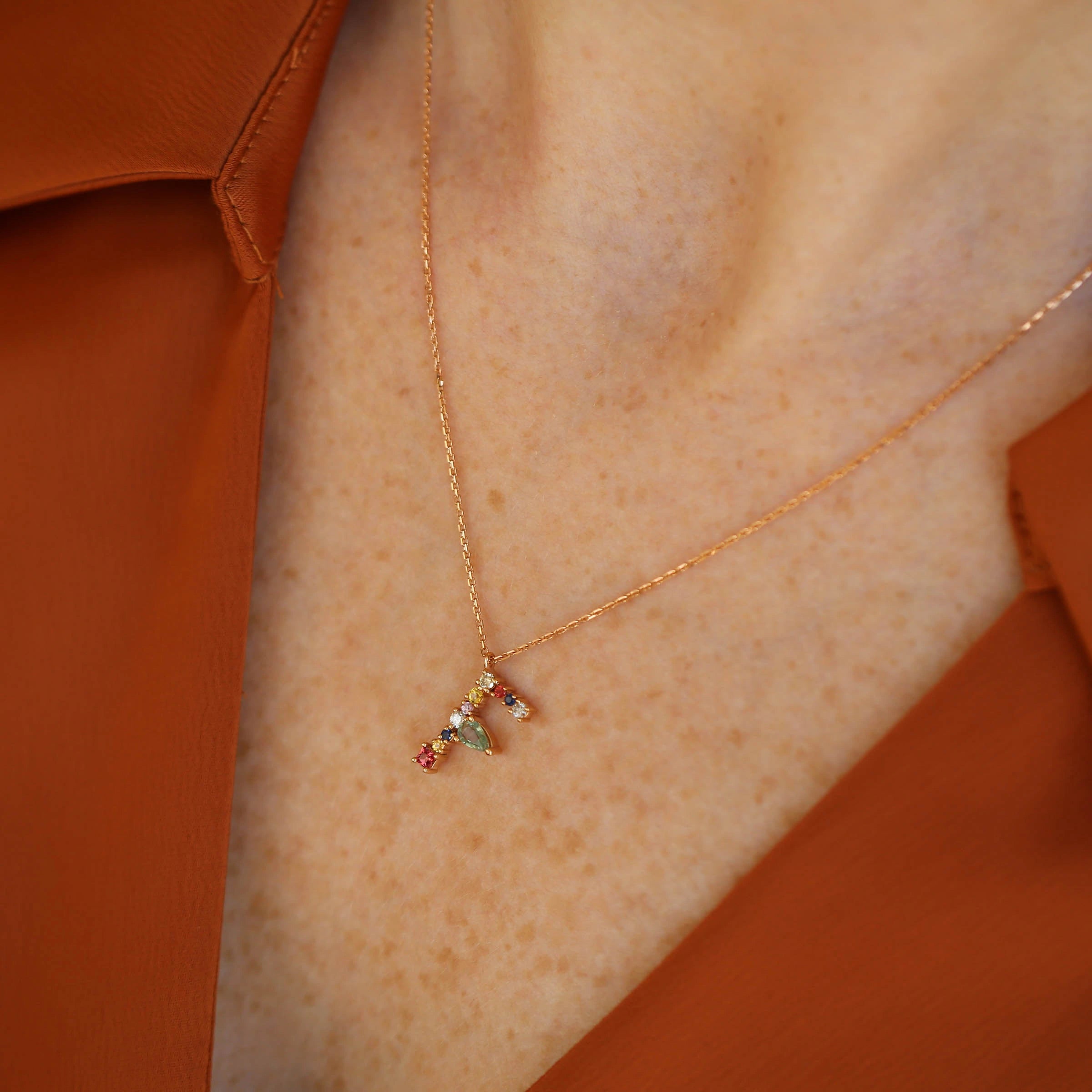 0-60-ct-brown-pirlanta-ve-multicolor-safir-tasli-f-harf-kolye-174082.jpg
