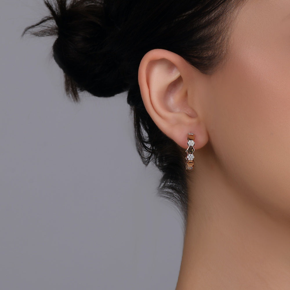 Star x Aura 0,28 Karat Pırlanta Halka Küpe