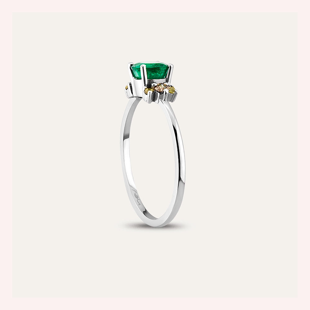 0.88 CT Multicolor Safir ve Zümrüt Taşlı Beyaz Altın Yüzük