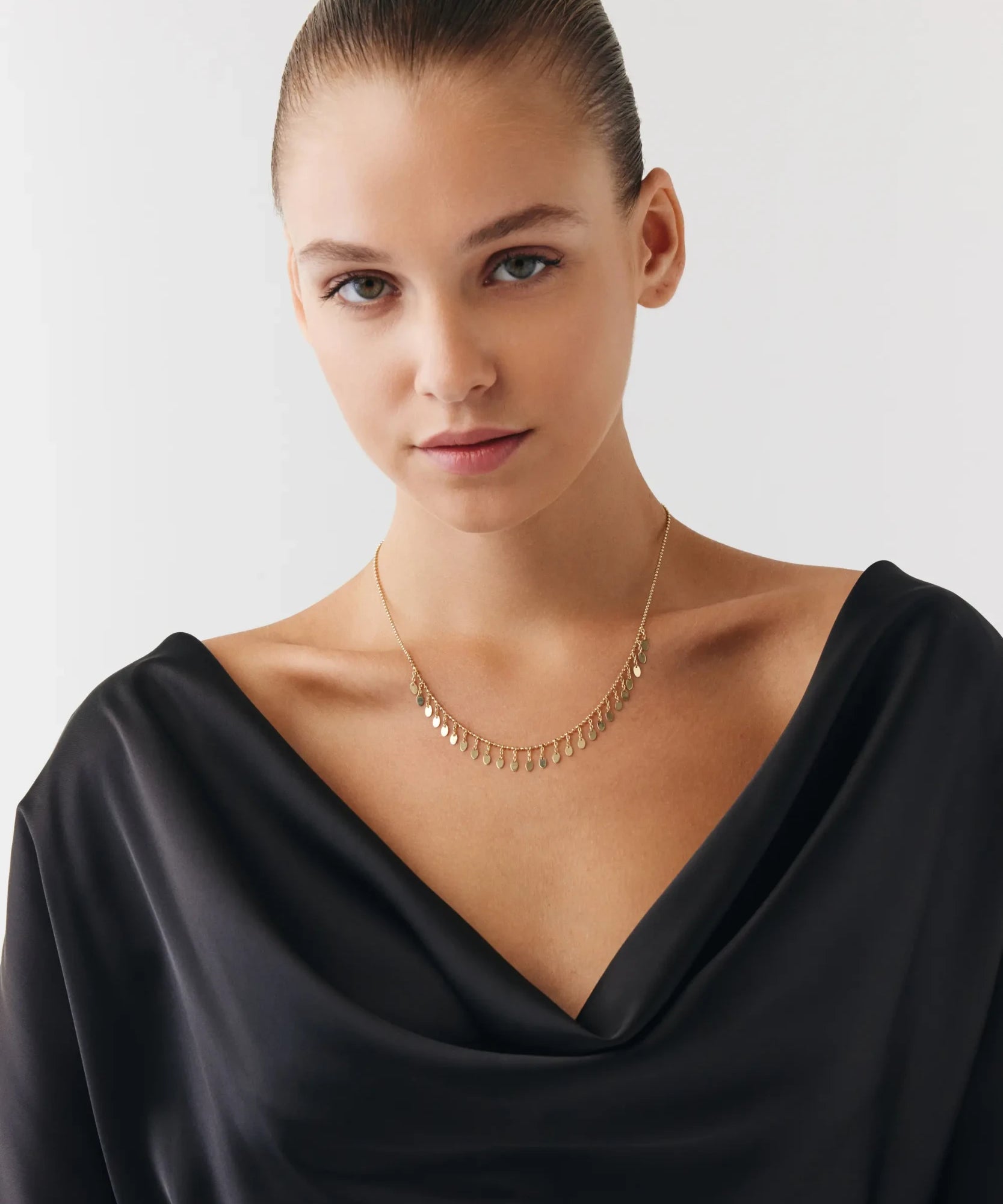 0001878_ozel-tasarim-oval-pullar-kolye.webp