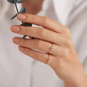 0.15 CT Safir ve Pırlanta Taşlı Rose Altın Yüzük