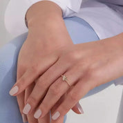 0.16 CT Baget Pırlanta Taşlı Rose Altın Yüzük