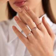 Rosa 0.22 CT Pırlanta Taşlı Beyaz Altın Yüzük