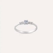 Klea 0.25 CT Ice Blue Safir ve Pırlanta Taşlı Beyaz Altın Yüzük