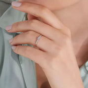 Klea 0.25 CT Ice Blue Safir ve Pırlanta Taşlı Beyaz Altın Yüzük