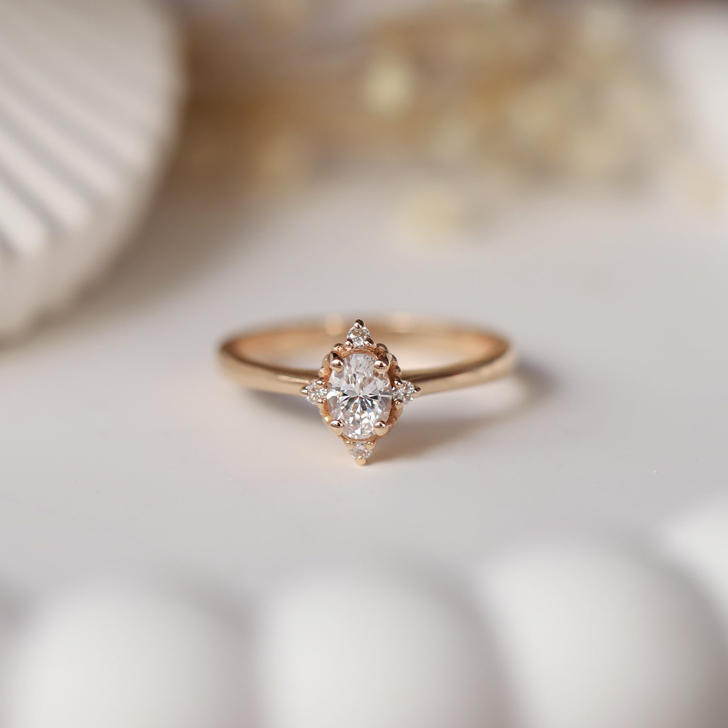 0.35 CT E VS2 GIA Sertifikalı Özel Tasarım Mini Selius Pırlanta Yüzük