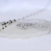 0.35 CT Vintage Özel Tasarım Kar Tanesi Pırlanta Yüzük