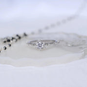 0.35 CT Vintage Özel Tasarım Kar Tanesi Pırlanta Yüzük