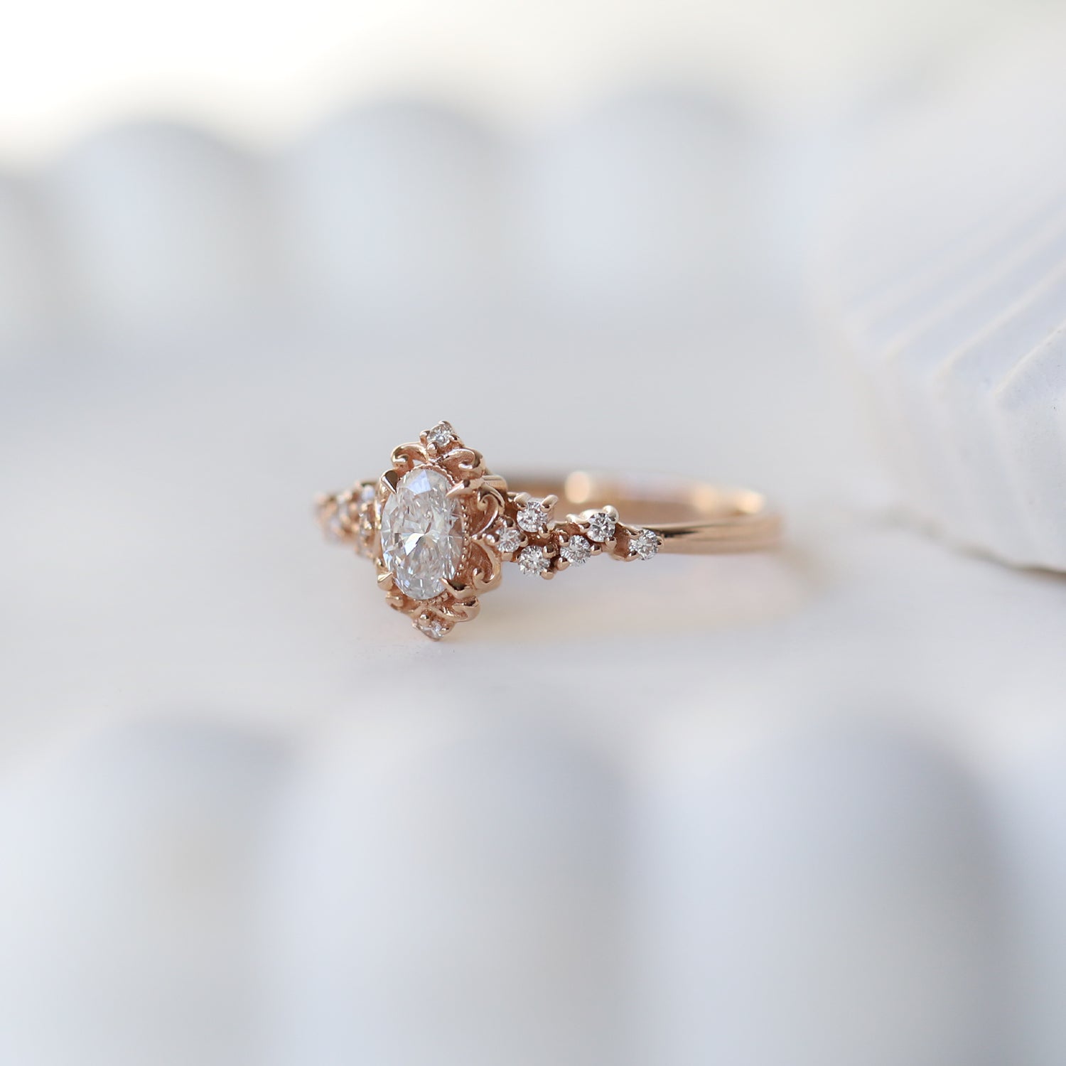 0.40 CT E SI2 GIA Sertifikalı Vintage Emma Asimetri Pırlanta Yüzük