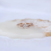 0.40 CT Vintage Oval Asimetri Pırlanta Yüzük