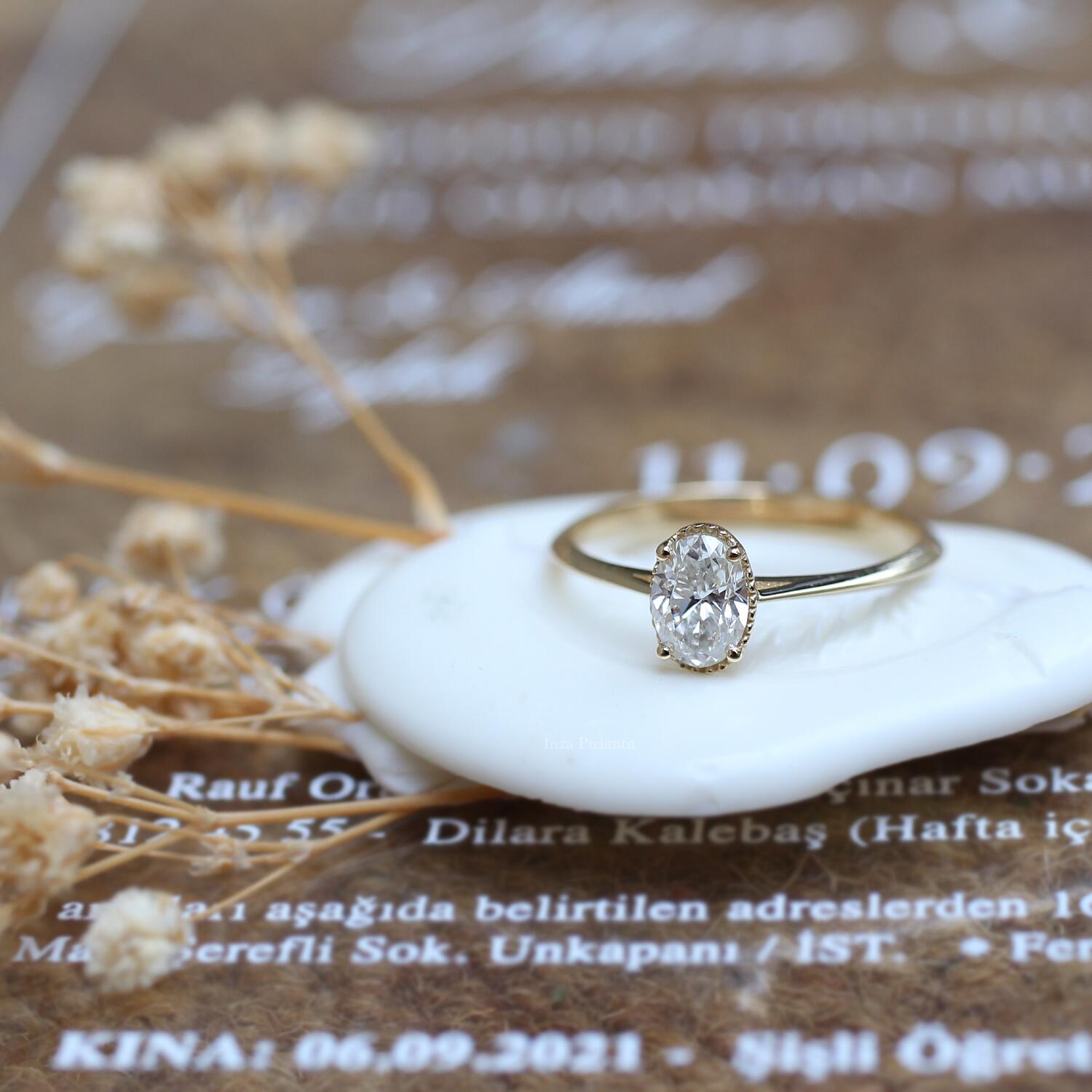 0.40 CT Vintage Özel Tasarım Oval Pırlanta Yüzük