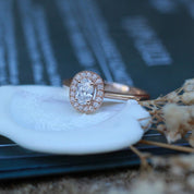 0.40 Karat Vintage Oval Tasarım Pırlanta Yüzük