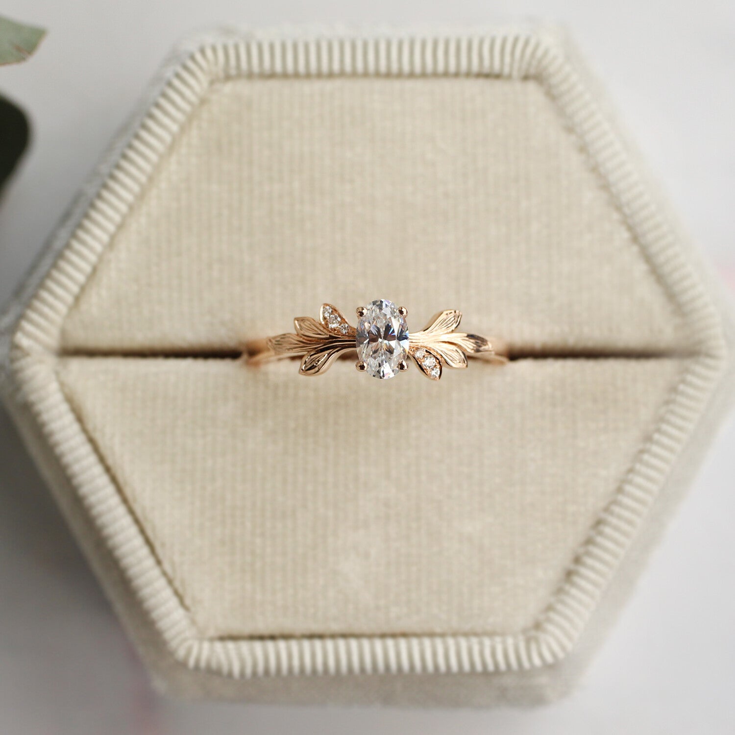 0.42 CT Vintage Dal Tasarım Pırlanta Yüzük