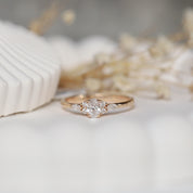 0.45 CT D VS2 GIA Özel Tasarım Larissa Oval Pırlanta Yüzük