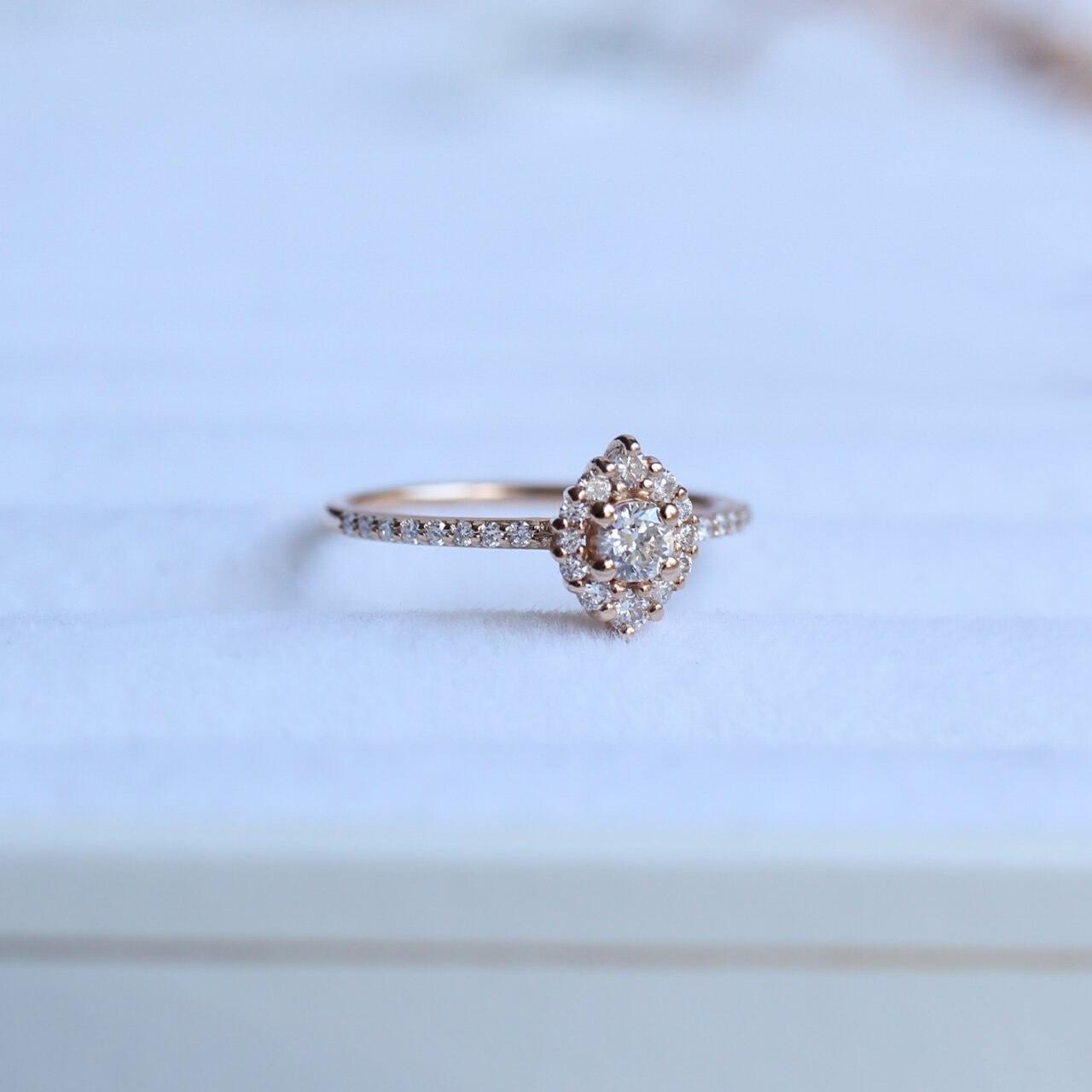 0.45 CT Vintage Mini Lina Kenar Taşlı Pırlanta Yüzük