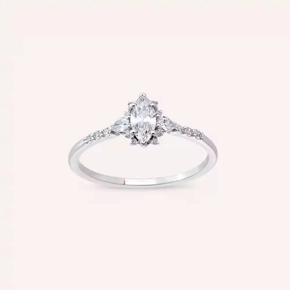 0.49 CT Markiz ve Damla Kesim Pırlanta Taşlı Beyaz Altın Yüzük