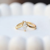 0.50 Karat Özel Tasarım Markiz Pırlanta Tektaş Yüzük