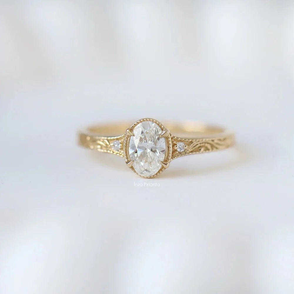 0.51 Karat H SI2 HRD Sertifikalı Vintage Sia Oval Pırlanta Yüzük