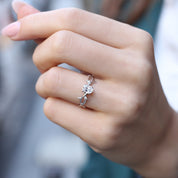 0.52 CT Özel Tasarım Pırlanta Dal Tektaş Yüzük