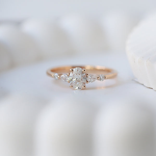 0.55 CT H SI2 HRD Sertifikalı Vintage Lucia Pırlanta Yüzük