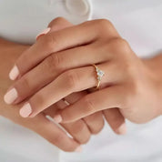 0.55 CT Oval Kesim Pırlanta Taşlı Sarı Altın Yüzük