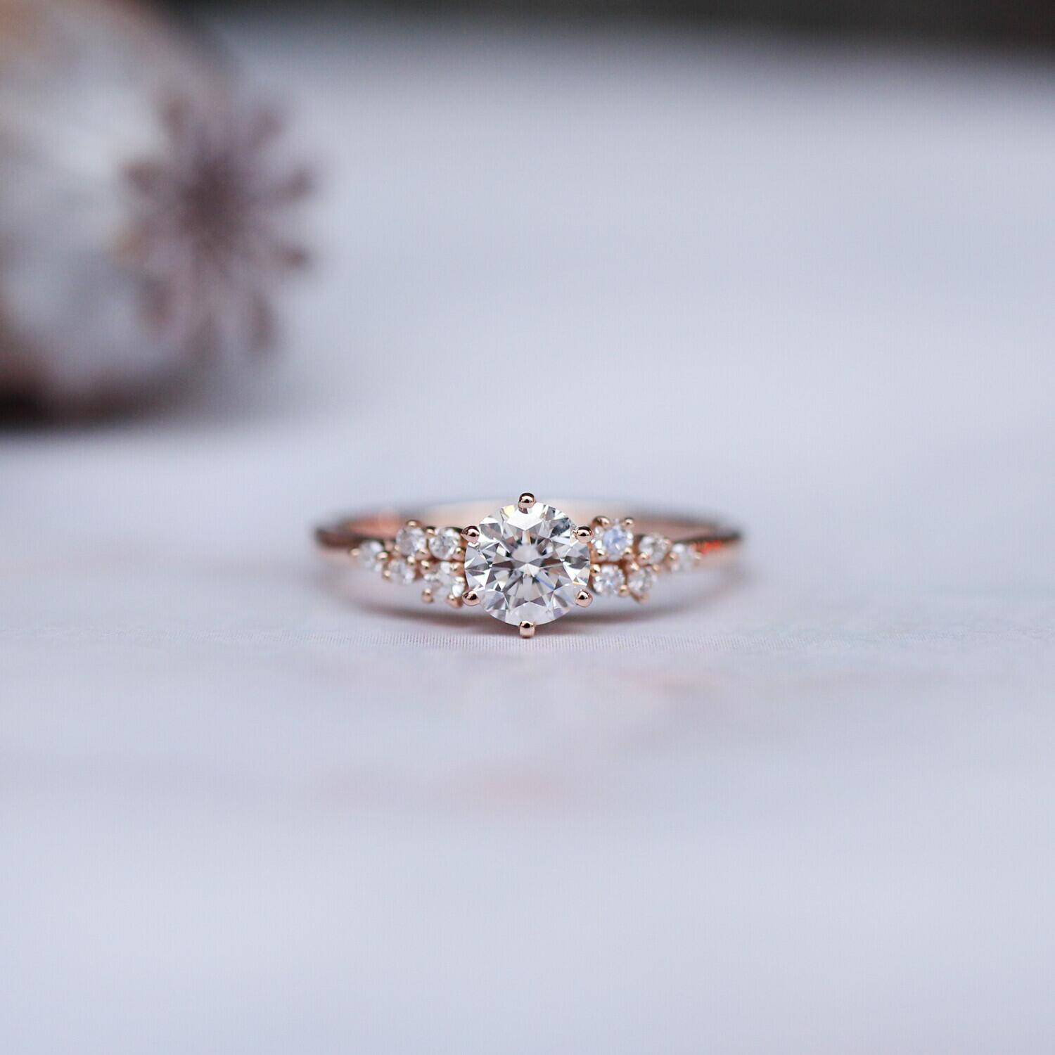 0.60 CT Vintage Özel Tasarım Asimetri Pırlanta Tektaş Yüzük