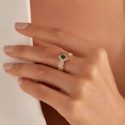 0.59 CT Zümrüt ve Pırlanta Taşlı Rose Altın Yüzük