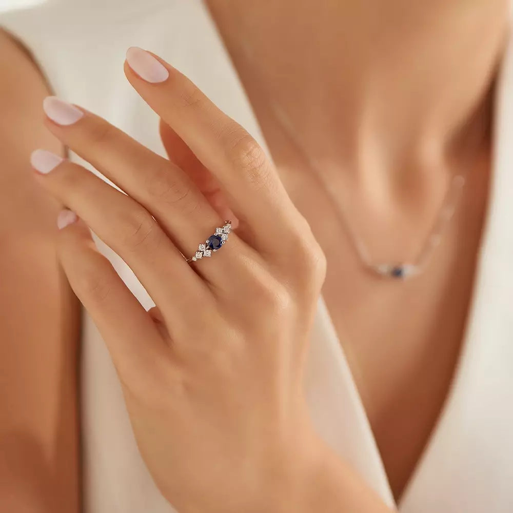 Luma 0.61 CT Safir ve Pırlanta Taşlı Beyaz Altın Yüzük