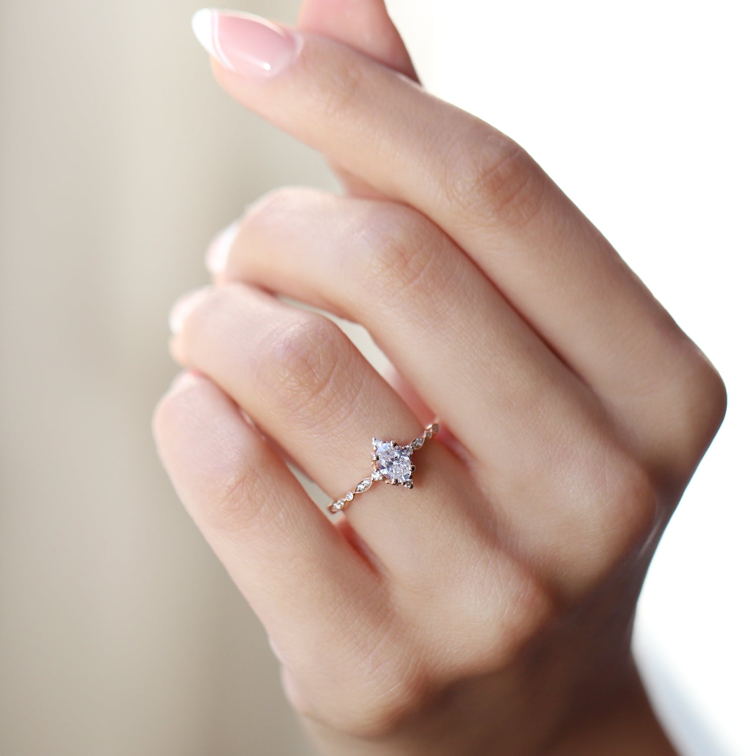 0.62 Karat Özel Tasarım Mini Selius Pırlanta Yüzük   - Kopya