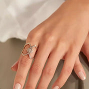 Centro 0.64 CT Pırlanta Taşlı Rose Altın Yüzük