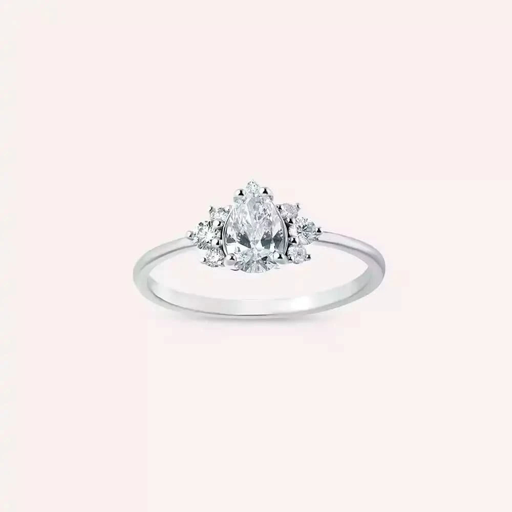 0.65 CT Damla Kesim Pırlanta Taşlı Beyaz Altın Yüzük