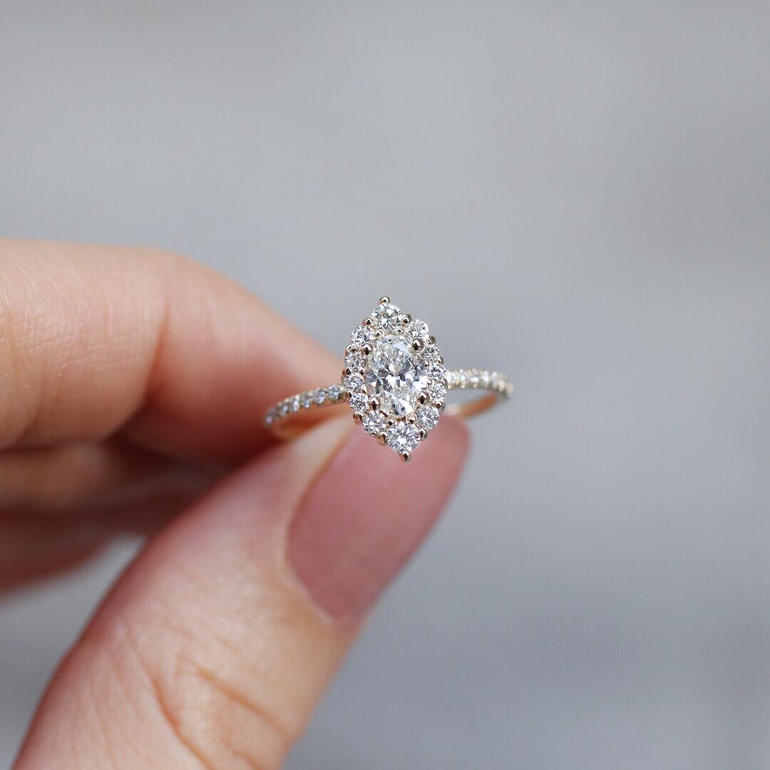 0.65 CT Vintage Oval Lina Tasarım Pırlanta Yüzük