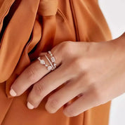 0.67 CT Damla ve Baget Kesim Pırlanta Taşlı Rose Altın Yüzük