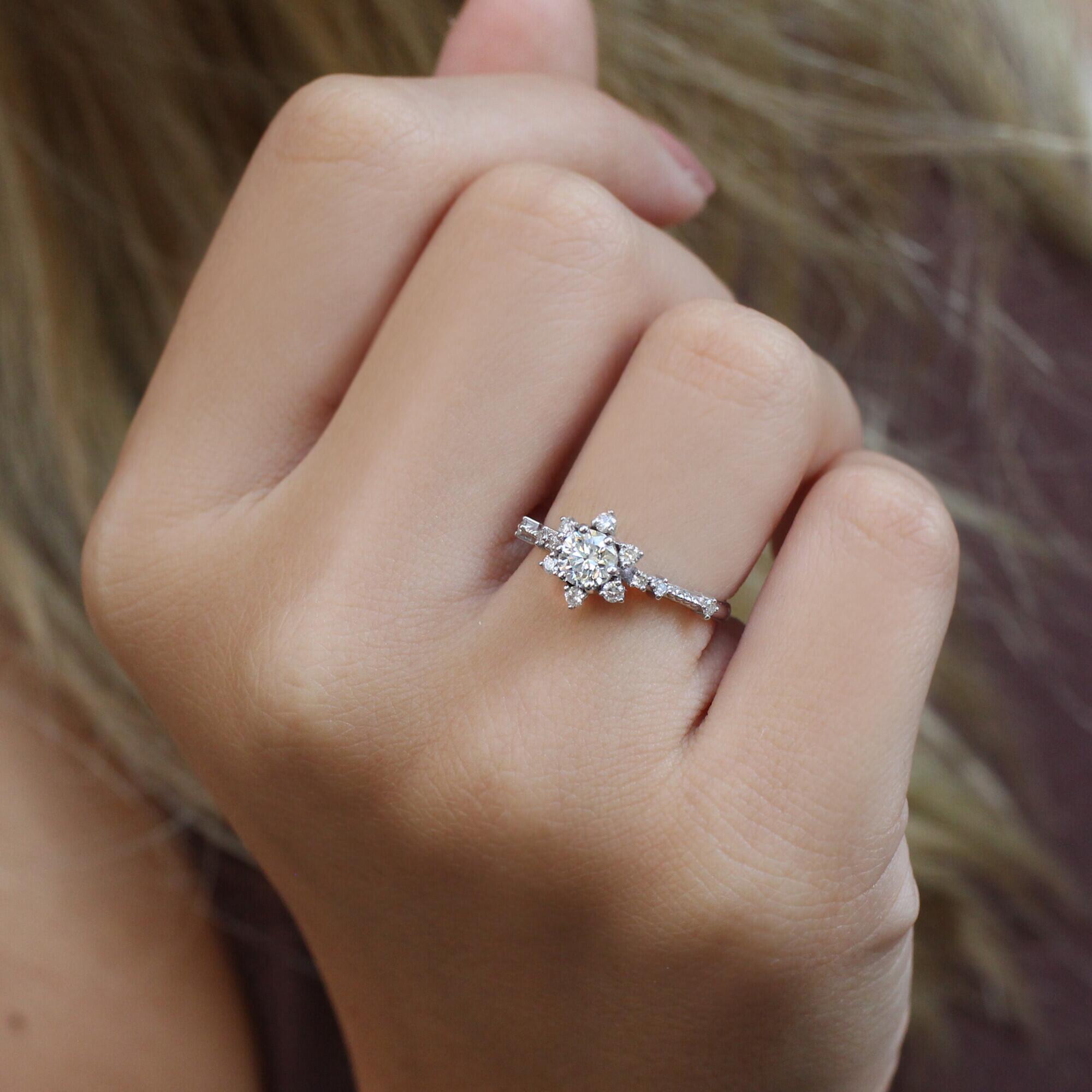 0.70 CT Vintage Tasarım Kar Tanesi Pırlanta Yüzük