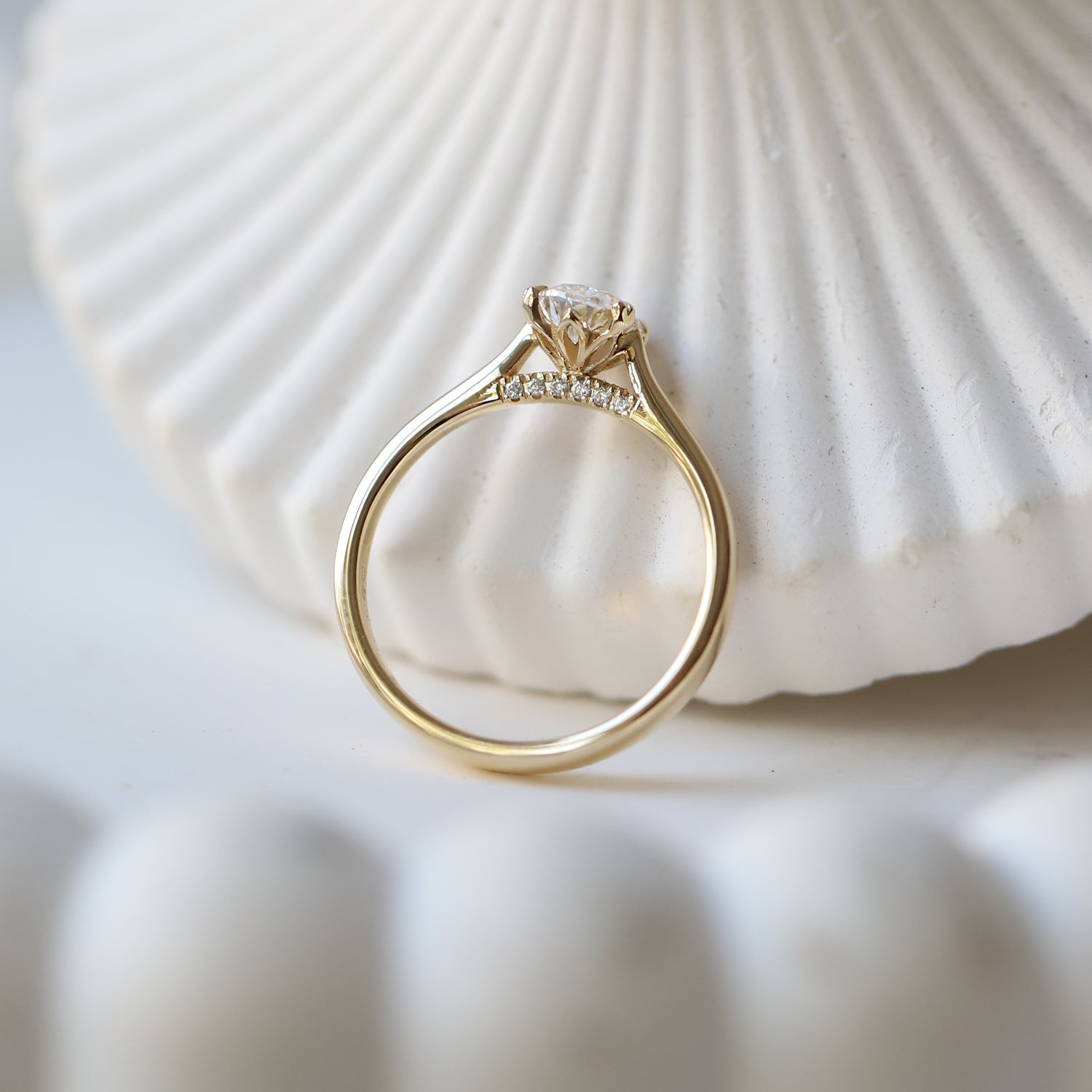 0.75 Karat D SI2 GIA Sertifikalı Lotus Pırlanta Tektaş Yüzük