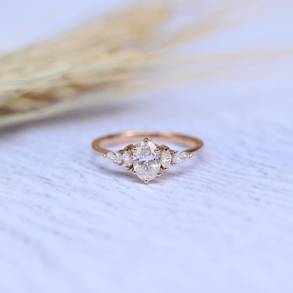 0.80 CT E VS2 GIA Sertifikalı Vintage Diana Oval Pırlanta Yüzük