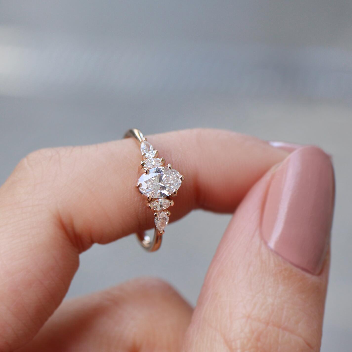 0.80 Karat F SI2 GIA Sertifikalı Vintage Diana Oval Pırlanta Yüzük - Kopya