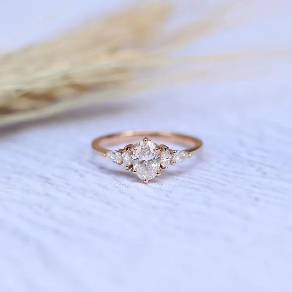 0.80 Karat D VS2 GIA Sertifikalı Vintage Diana Oval Pırlanta Yüzük
