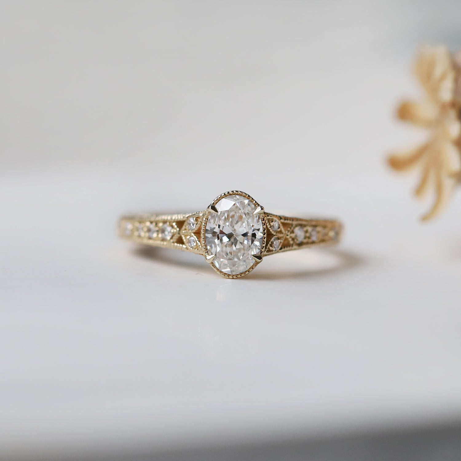 0.80 Karat F SI2 GIA  Sertifikalı Tigris Tasarım Pırlanta Yüzük