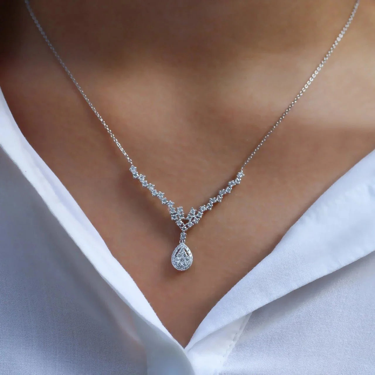 0.80 Karat Özel Tasarım Pırlanta Kolye