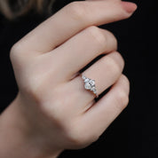 0.90 Karat E VS2 GIA Sertifikalı Vintage Diana Oval Pırlanta Yüzük