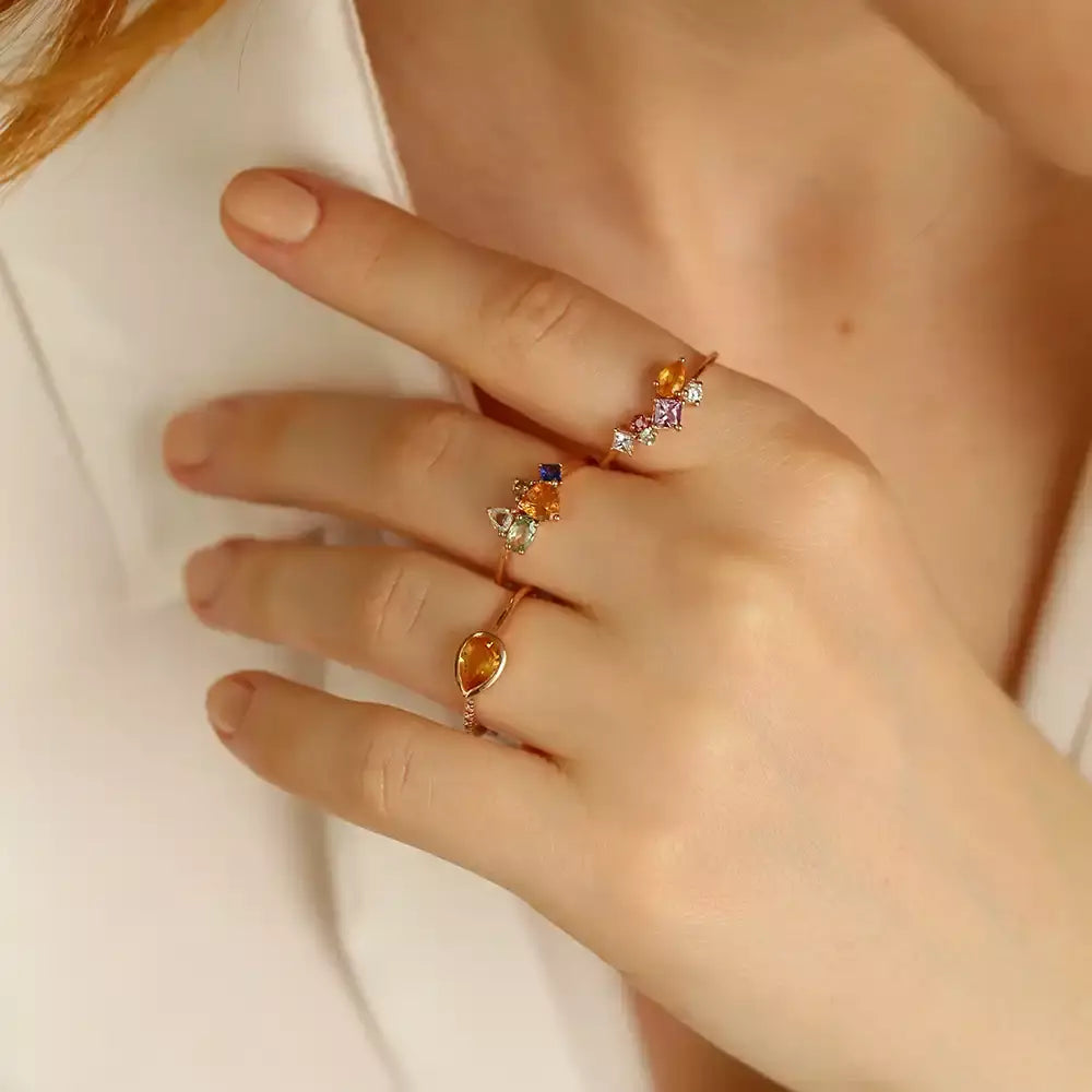 Lily 0.93 CT Pırlanta ve Multicolor Safir Taşlı Rose Altın Yüzük