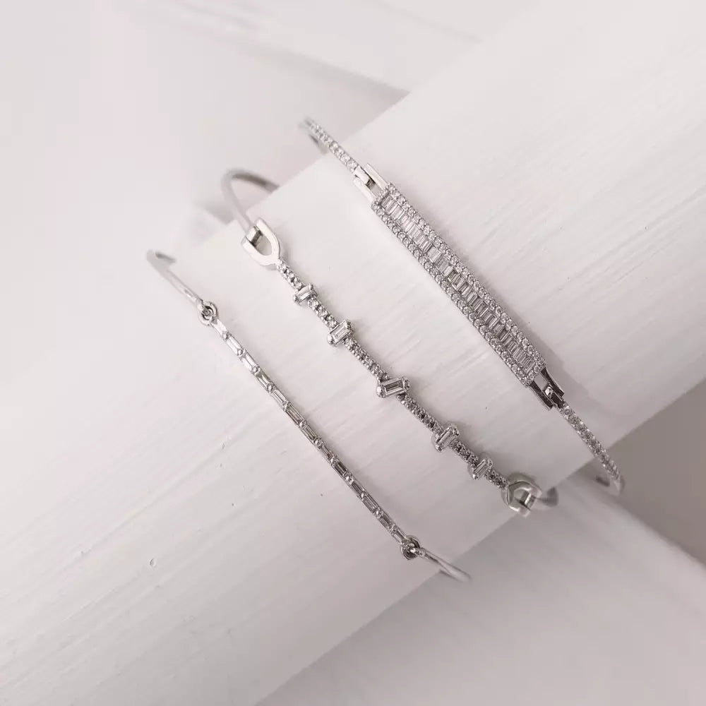 1.07 CT Baget Kesim Pırlanta Taşlı Beyaz Altın Bileklik