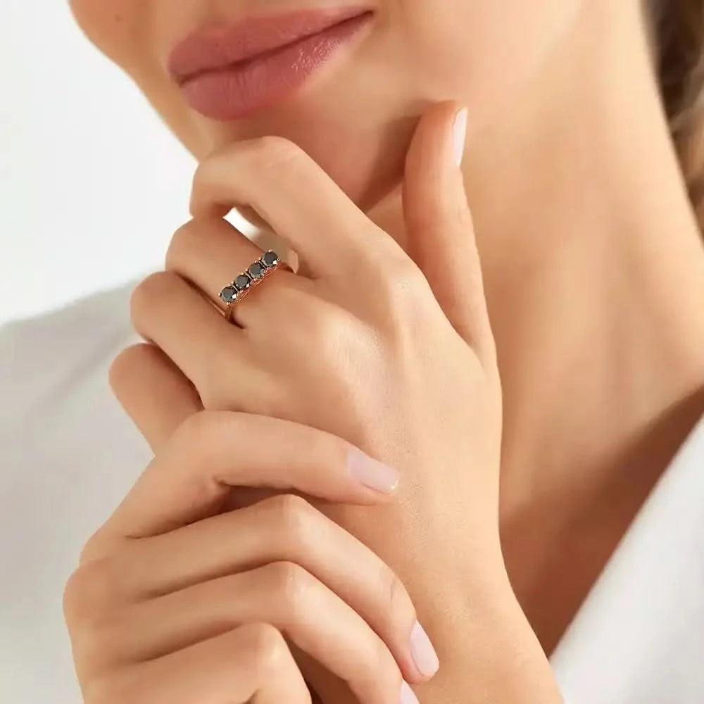 1.10 CT Siyah Pırlanta Taşlı Rose Altın Yüzük