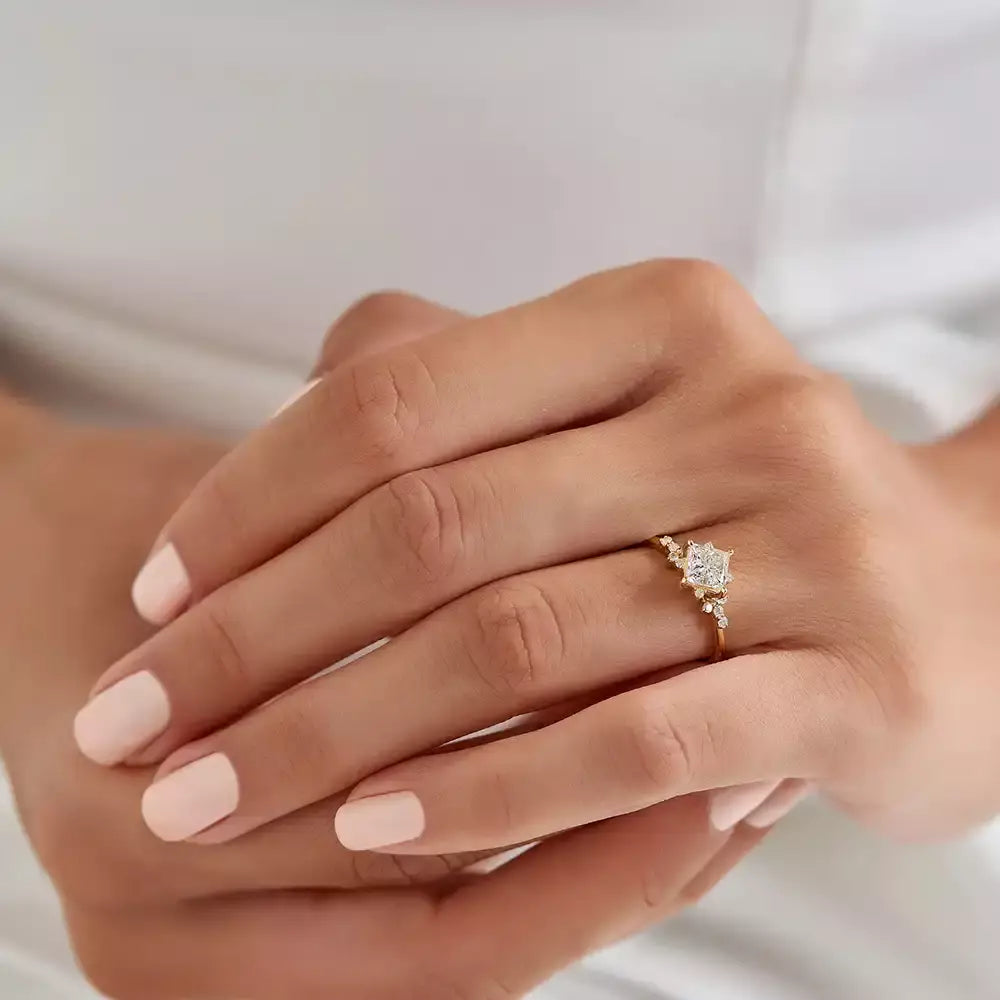Talia 1.13 CT Prenses Kesim Pırlanta Taşlı Sarı Altın Yüzük