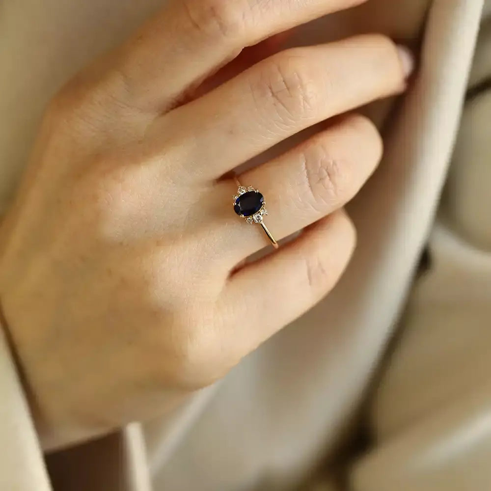 1.23 CT Blue Safir ve Pırlanta Taşlı Sarı Altın Yüzük