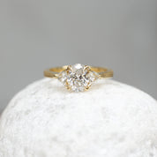 1.30 CT GIA Sertifikalı Özel Tasarım Lena Oval Pırlanta Yüzük