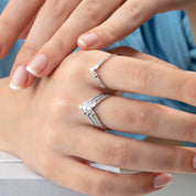 14 Ayar Altın Minimal Tasarım Baget Yüzük