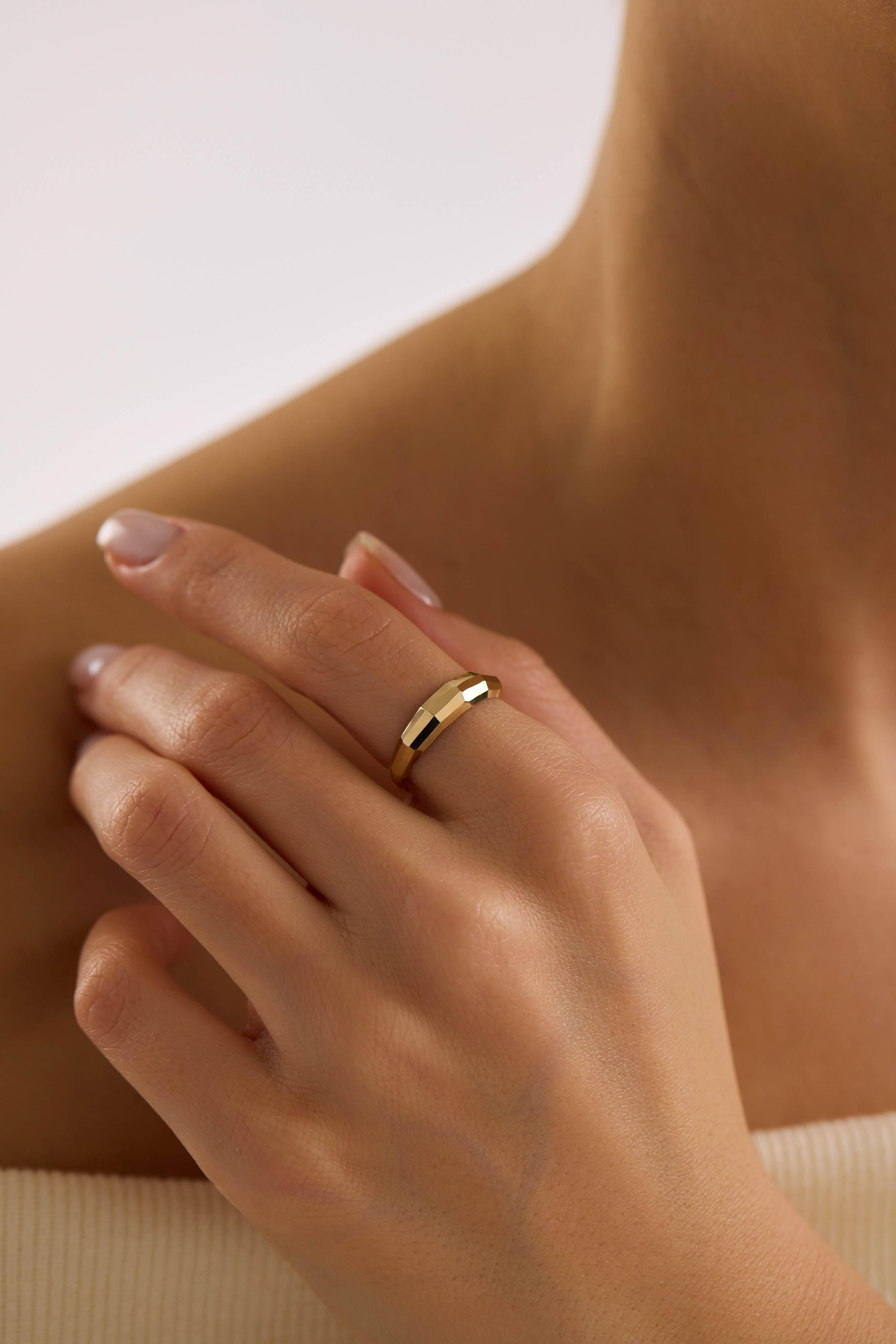 14 Ayar Altın Kalemli Yüzük